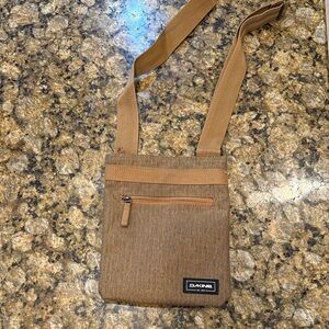 Dakine Tan Messenger Cross Body Bag